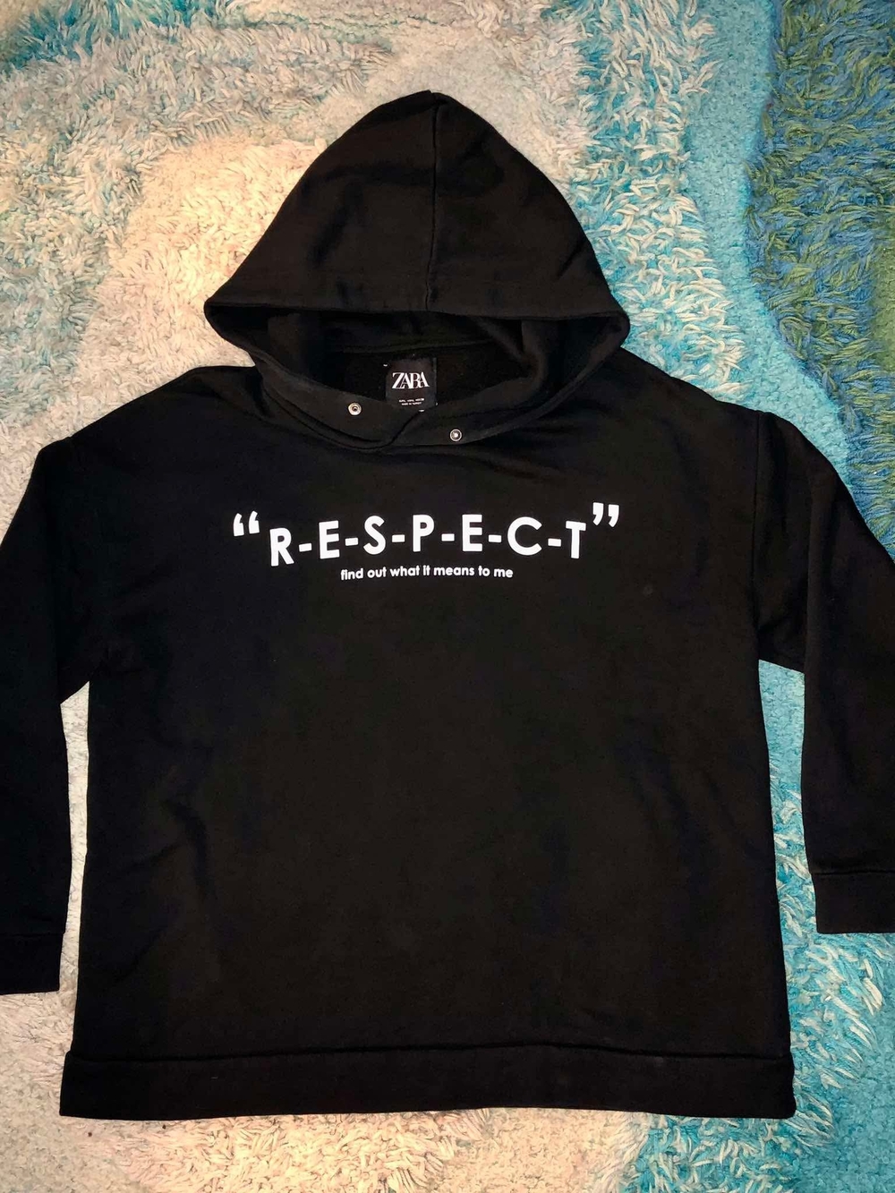 Zara Aretha Franklin "R-E-S-P-E-C-T" Hoodie Unisex Adults L